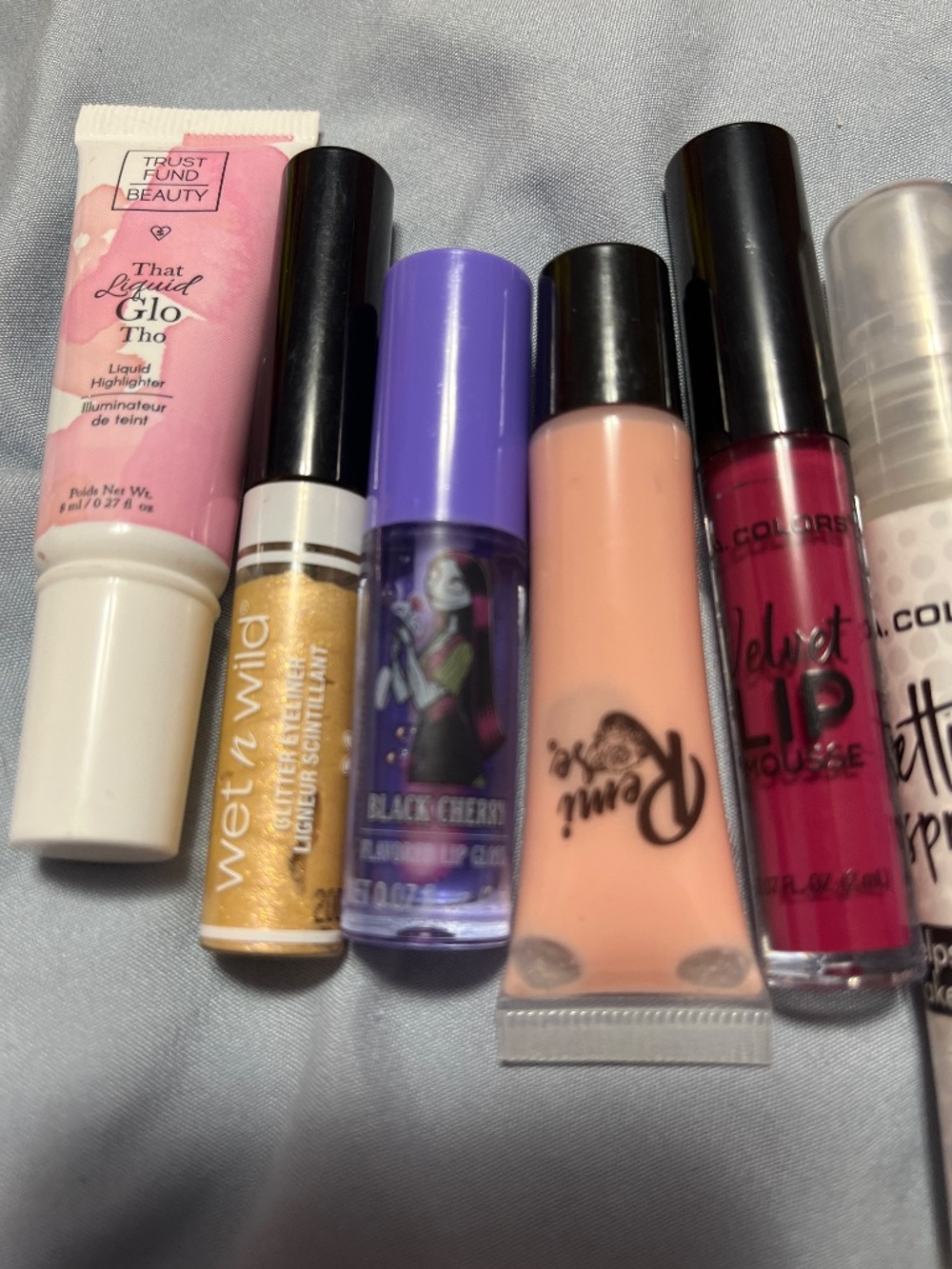 Makeup bundle - Picture 3 of 4